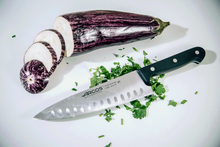 Cargar imagen en el visor de la galería, Cuchillo Cocinero con aveolos 20 cm - Universal ARCOS