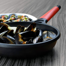 Cargar imagen en el visor de la galería, Sartén con Mango Desmontable - Induction CASTEY